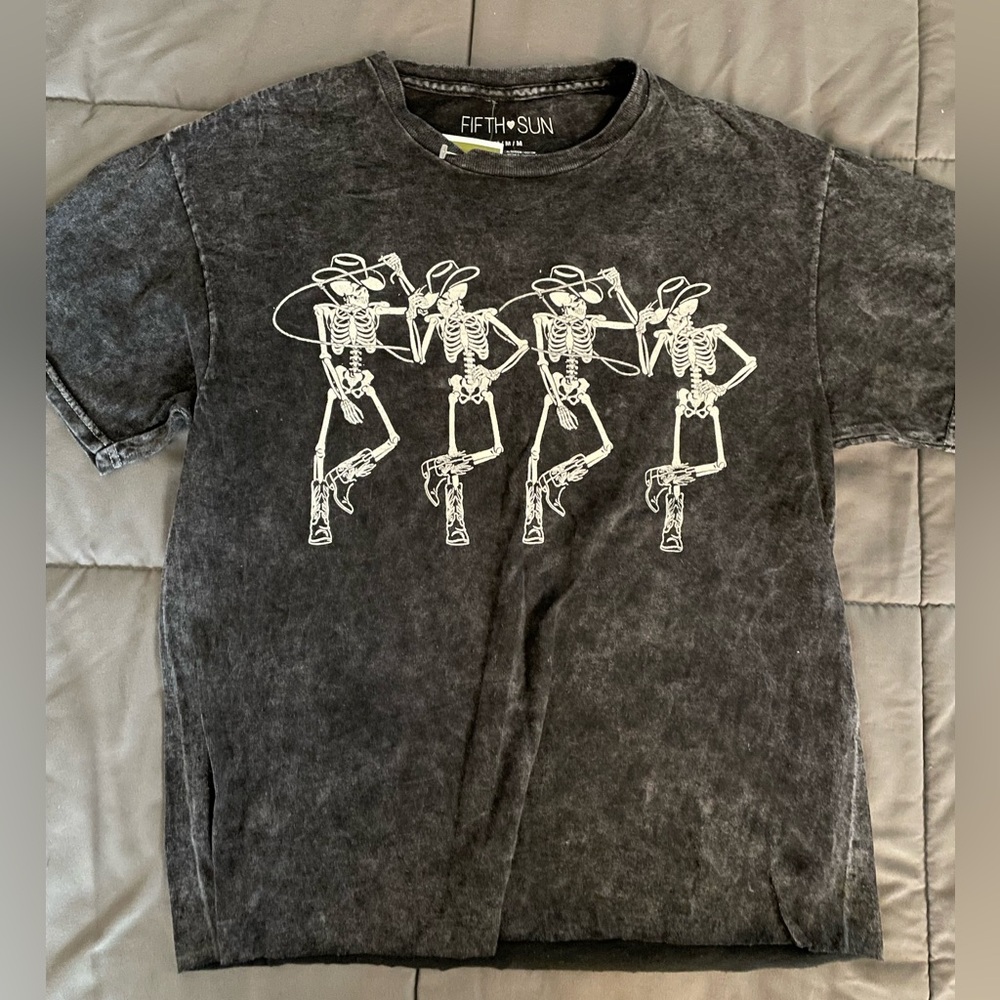 NWT!! Western skeleton tee
